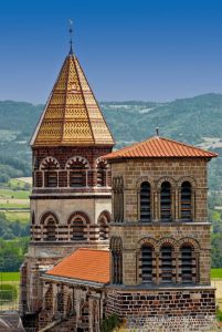 Monuments religieux en Auvergne