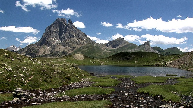 5 bonnes raisons de découvrir les Pyrénées Béarnaises cet été